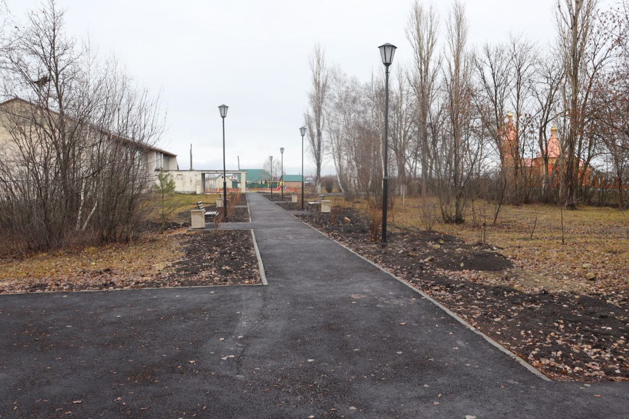 Погулять и поиграть: в селе под Аткарском построили сквер